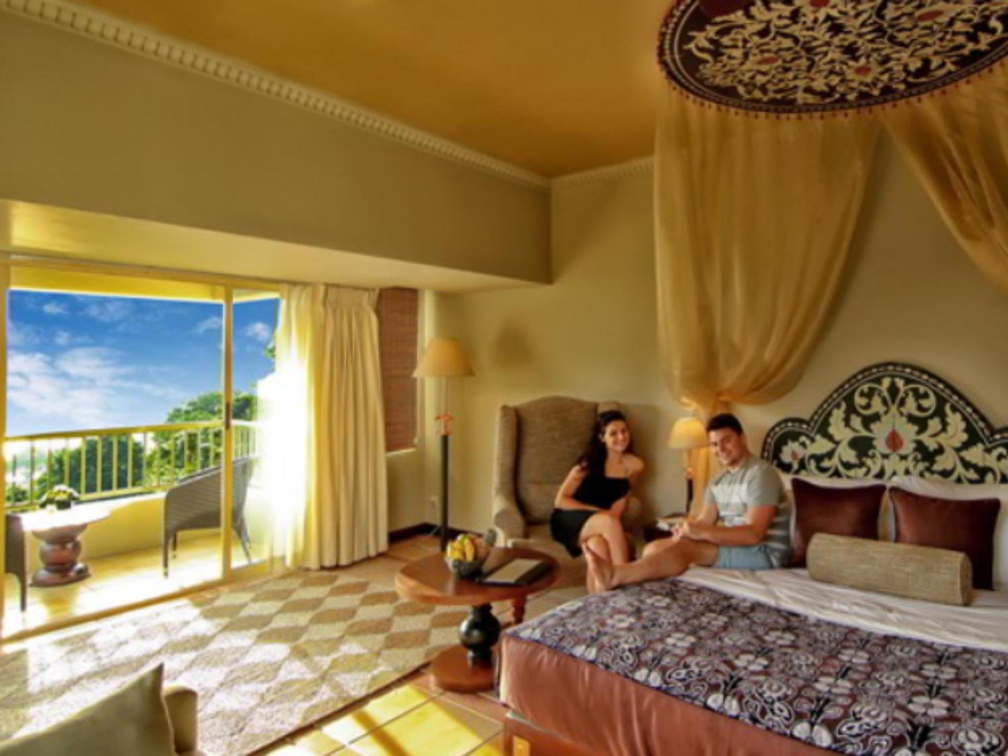 Thilanka Hotel Канди Екстериор снимка